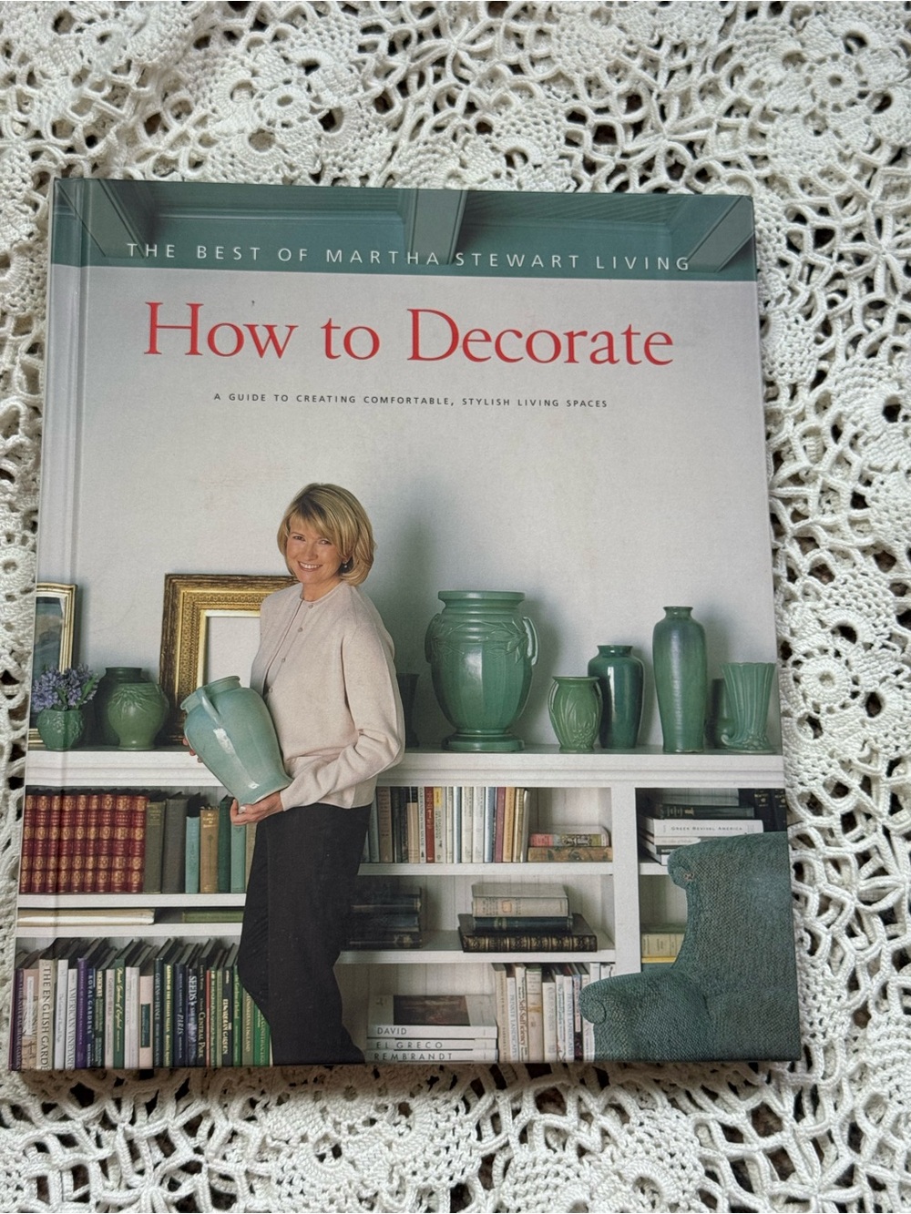 Martha Stewart How to Decorate — Green Cover with Red Title